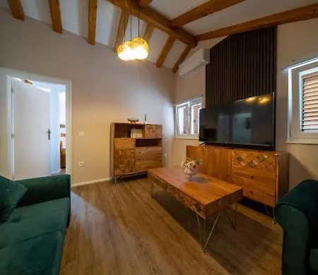 Bella Casa